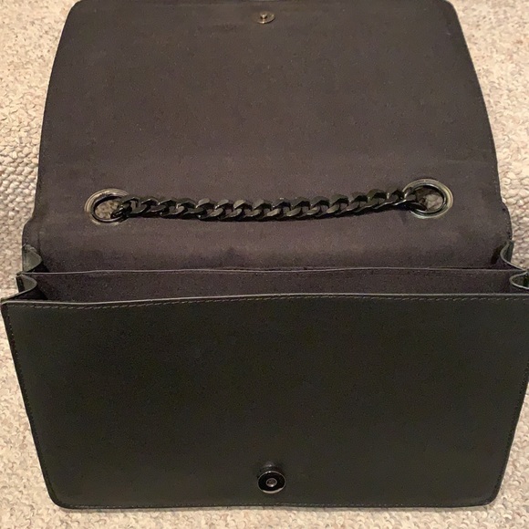 Black chain one-strap shoulder bag - Picture 4 of 5